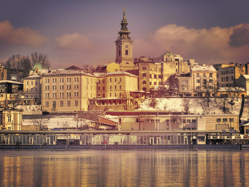 Vizesiz İzmir Hareketli Uçaklı Balkan Masalı Turu (Ekstra Turlar Dahil) 7 Gece BEG-BEG 2026 Dönemi