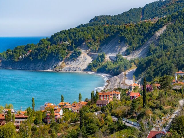 Antalya Çıkışlı Uçaklı Karadeniz Yaylalar ve Kanyonlar Turu (5 Gece Konaklama) (Sinop Tekne Turu Ve Amasra Tekne Turu)