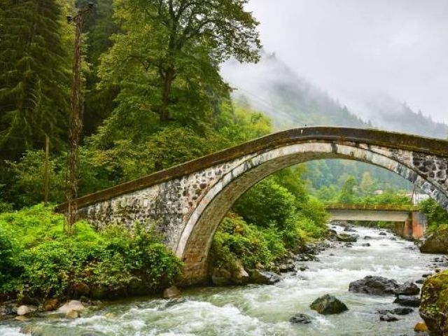 İkonik Karadeniz Yaylalar ve Batum Turu Trabzon Başlar| 3 Gece Konaklamalı Uçaklı İstanbul Çıkışlı