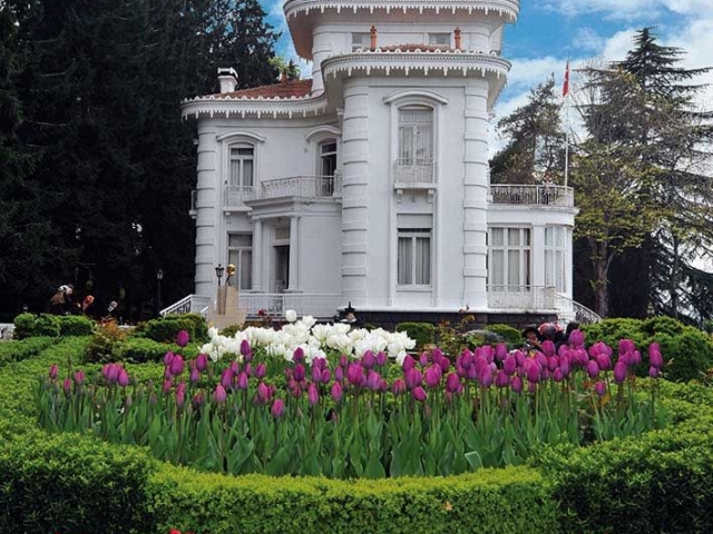 İkonik Karadeniz Yaylalar ve Batum Turu | 3 Gece Konaklamalı Uçaklı İstanbul Çıkışlı