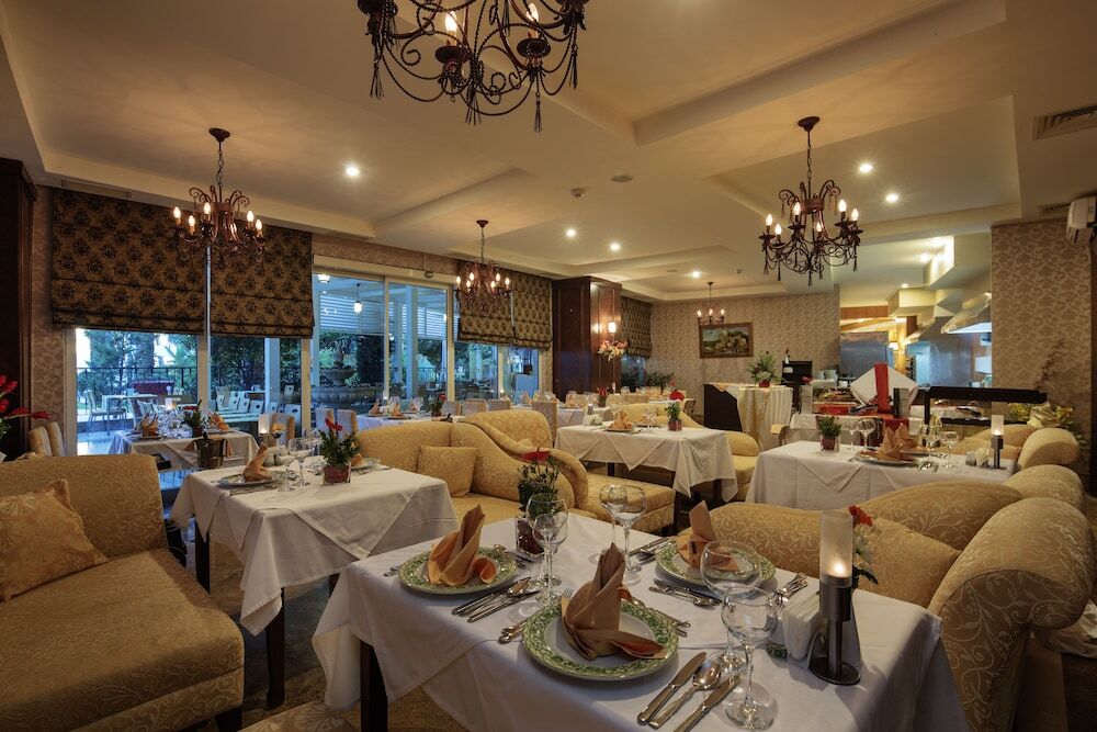 Crystal Admiral Resort