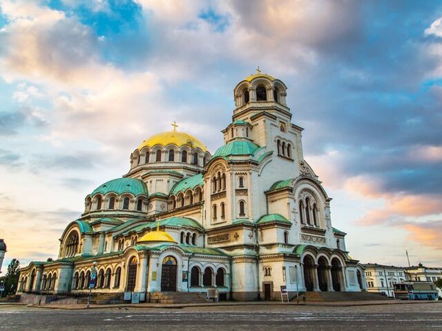 Otobüs ile Balkanlar Rüyası 9 Ülke 25 Şehir 6 Gece Konaklamalı 2026