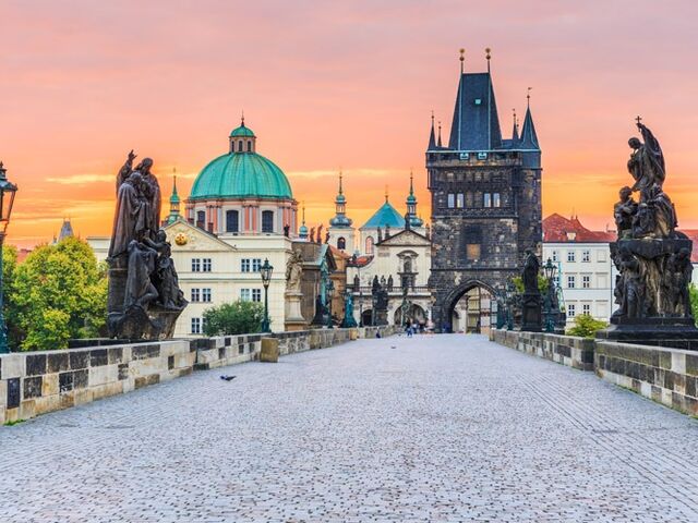 Bohemya'nın Işıltısı Prag Turu 3 Gece Ajet Havayolları İle