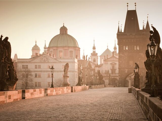 Bohemya'nın Işıltısı Prag Turu 4 Gece Ajet Havayolları İle