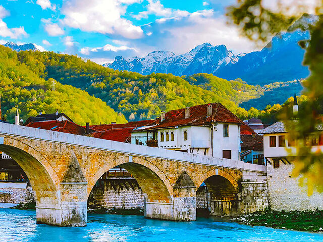 Kosovalı Büyük Balkanlar Turu AJet ile Extra Turlar ve Akşam Yemekleri Dahil SKP-PRN