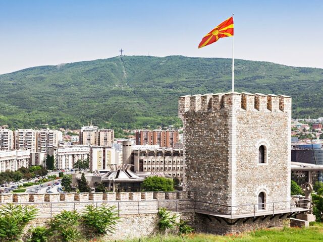 Balkan Güzelleri Ajet Havayolları ile Kosova Makedonya Turu