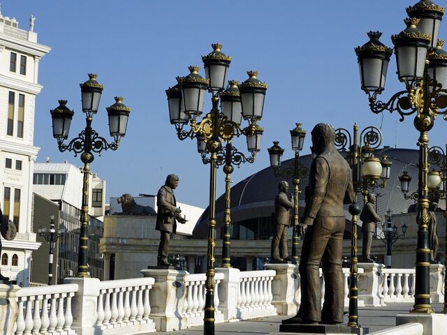 Balkan Güzelleri Ajet Havayolları ile Kosova Makedonya Turu
