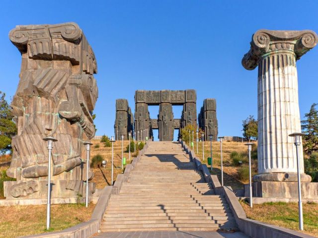 Ekstra Turlar Dahil Baştan Başa Gürcistan - Butik Otellerde Konaklama Vizesiz, Pasaportsuz Seyahat İmkanı 