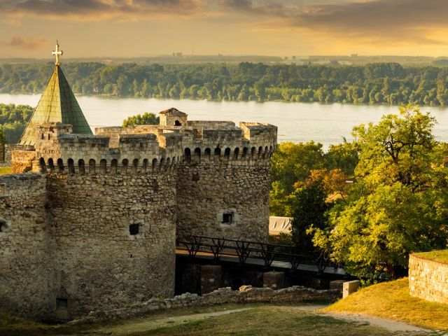 Dolu Dolu Belgrad Turu 3 Gece 4 Gün - İzmir den AJET ile