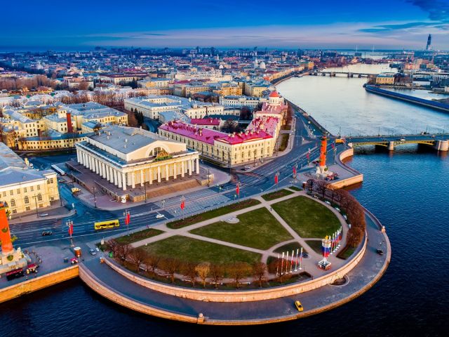 Rusya'nın İki Başkenti Moskova & St. Petersburg Ajet İle 5 Gece VKO-LED