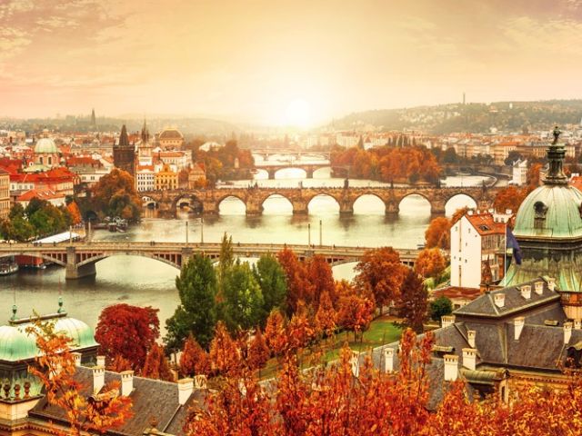 Berlin Prag Noel Pazarları Turu 3 Gece 4 Gün - İzmir den SunExpress ile BER-PRG