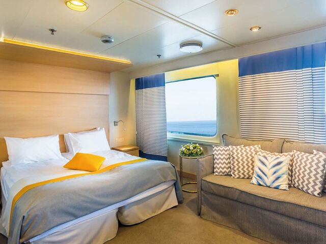 Selectum Blu ile Yunan Adaları 4 Gece 5 Gün Çeşme Hareketli Kapı Vizeli TCR001