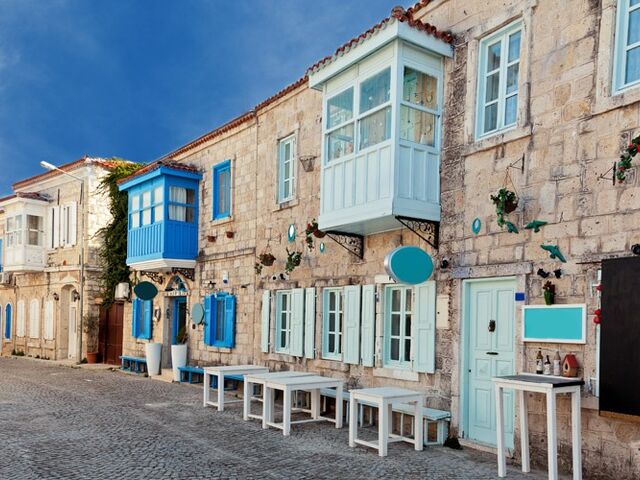 Salda Gölü Pamukkale Çeşme Alaçatı Turu (1 Gece Otel Konaklamalı)