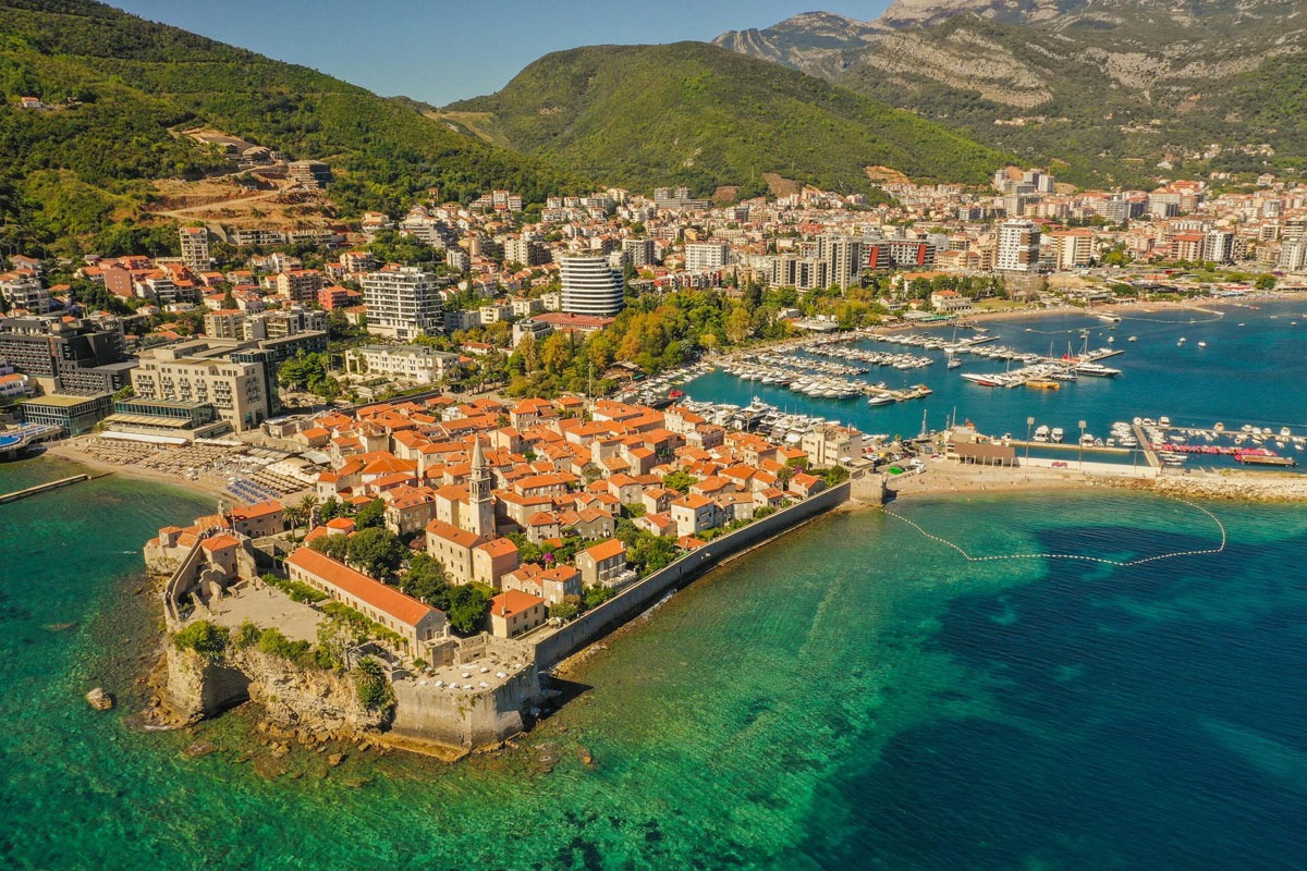 Budva Rüyası Turu Air Montenegro Havayolları İle 4 Gece 5 Gün TGD-TGD PC001