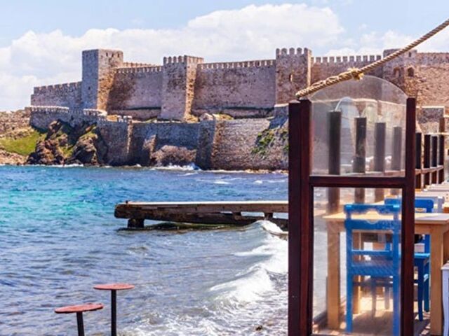 Adana Mersin Çıkışlı Uçaklı Kuzey Ege Turu (Foça ve Ayvalık Tekne Turu ile) 4 Gece Konaklamalı