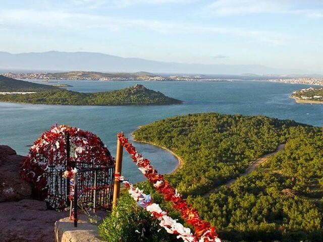 Diyarbakır Çıkışlı Uçaklı Marmara`nın Tarihi Başkentleri Turu (4 Gece Konaklama) (Kazdağları Jeep Safari ve Ayvalık Tekne Turu)